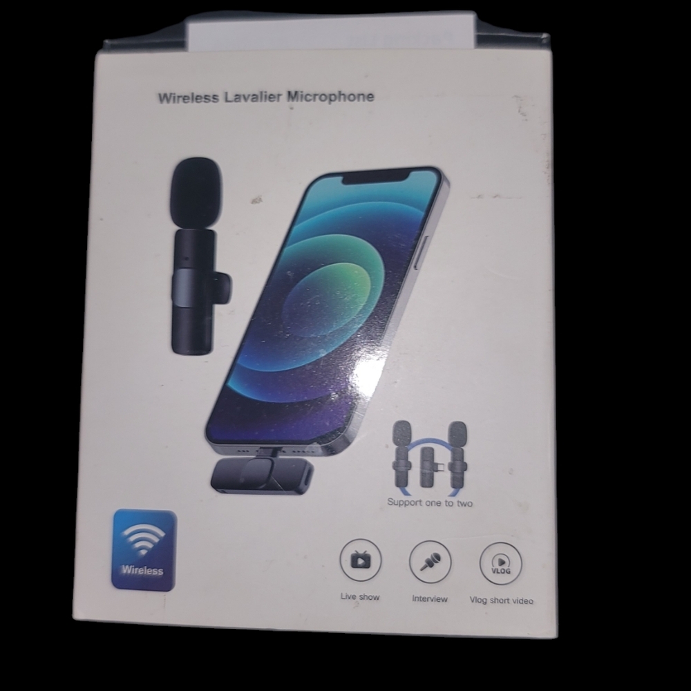 🎤2 Wireless Clip-on Microphones🎤